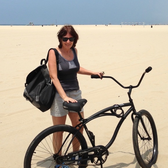 Meet your Posher, Cheryl - Picture 6 of 6